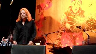 Robert Plant & Band of Joy- Black Dog
