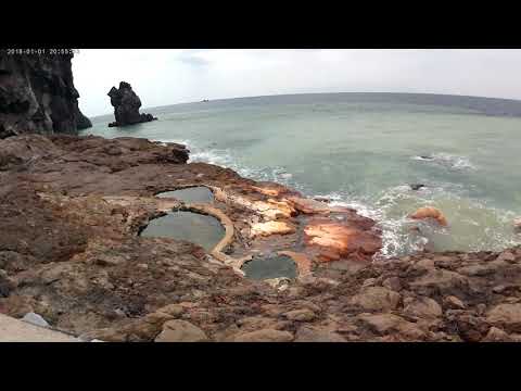 三島村・鬼界カルデラジオパークの絶景／硫黄島「東温泉」Superb view of Mishima Village Kikai Caldera Geopark／「Higashi onsen」