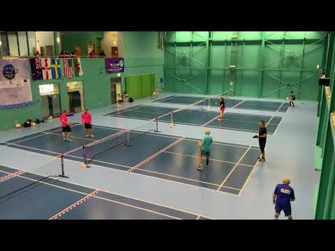 Howard Augusto Castillo/Arthur Gordon Little v Bill Dennett/Scott Dennett