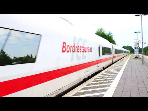 ICE 1 im Schnelltempo durch den Bahnhof Syke bei Bremen -ICE highspeed