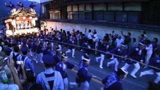 preview picture of video '鬼石夏祭り 2013 三杉区 新田坂駆け上がり'