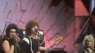 Heavy Metal Kids - She's No Angel [totp2]