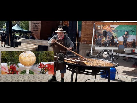 ВИДЕО: 600 порции от Ути Бъчваров, най-вкусната лютеница,… Фестивал на плодородието`2022
