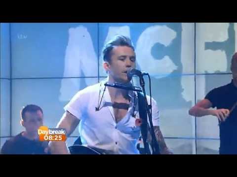 McFly - Love Is On The Radio [Live @ Daybreak]