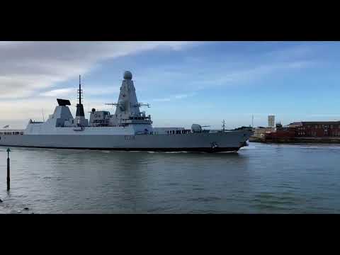 HMS Diamond (D34) Inbound - December 9, 2021 - Portsmouth, England