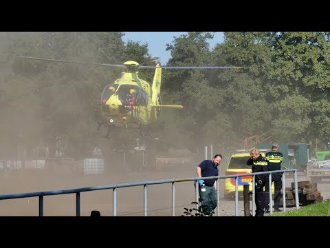 [PRIMEUR] Hulpdiensten met grote spoed van en naar een medische noodsituatie in Oldebroek