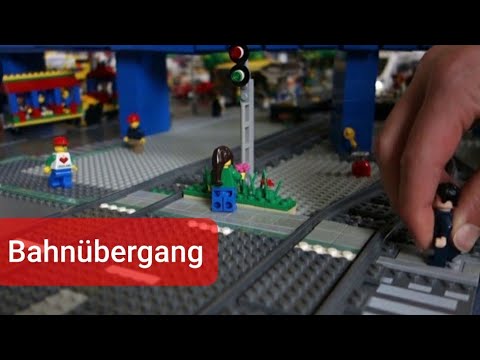 Brick City Update 7 Streckenlayout [3] Bahnübergang