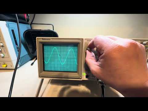 Tektronix 2235 100 MHz 2 channel oscilloscope Testing was suppose to be broken.