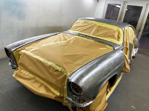 NAKED!! The Jaguar MK10 reveals its hidden secrets.