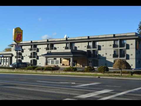 Super 8 Vernon - Hotel in Vernon (British Columbia), Canada