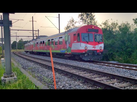 Rame RBDe 4/4 566 sur la ligne Porrentruy Bonfol (JU)