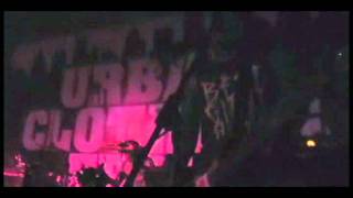 Download lagu Blingsatan - Jadilah Pemberani (live @ Urban Cloth Fest) mp3