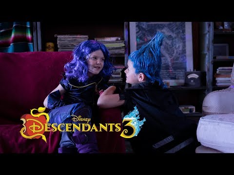 Descendants 3 -- Do What You Gotta Do -- by Martin (8) and Miriam (6) Video