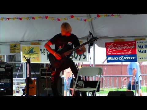 Braden Morrish live at Timberfest