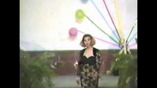 preview picture of video 'Desfile De Modas En Yuriria - 1990 - P-15'