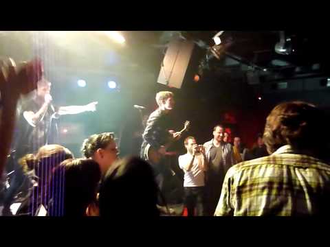 The Ghost Of A Thousand - beautiful high five wall of death live @ berlin 27.04.10