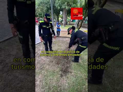 LIMPIEZA DEL PARQUE DE BOLIVAR PARA SEMANA SANTA