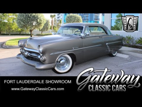 1952 Ford Crestline (CC-1976470) for sale in O'Fallon, Illinois