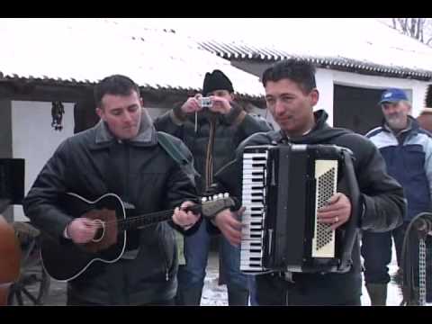 Kada padne prvi sneg-tamburasi Srce Srema