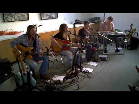Sheriff's Daughter by Annie & Rod Capps - Pump House Concerts 8-20-09