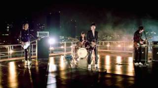 k-pop idol star artist celebrity music video CNBLUE