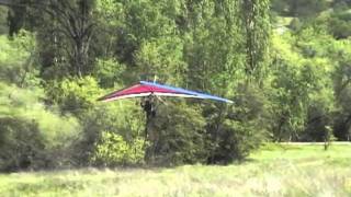 preview picture of video 'Scooter Towing Hang Gliders'