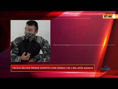 PoliÌcia militar prende suspeito com armas e R$ 1 mil apoÌs assalto 08 09 20
