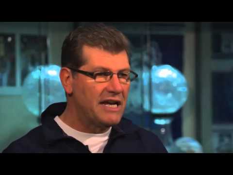 Coach Geno Auriemma reveals $100 bill motivational drill | UConn Huskies Women's Basketball | SNY