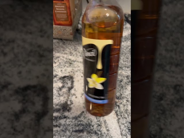 Vídeo relacionado con DaVinci Gourmet Frappe Freeze Frappe Mezcla de café, moca, bolsa de 3 libras, 27 porciones