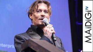 ジョニー・デップ「コンニチハ」連発で終始ゴキゲン　「パイレーツ」プレミアで来日