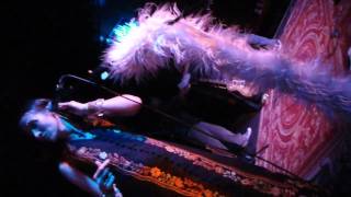 Aterciopelados - Miss Panela clip acapella @ Belly Up Solana Beach 8-12-10