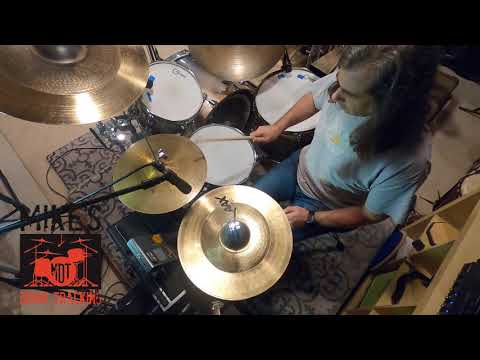 Sabian 15" AAX Freq vs Paiste 14" Signature Heavy HiHats Sound Test