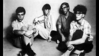 The Feelies - What Goes On