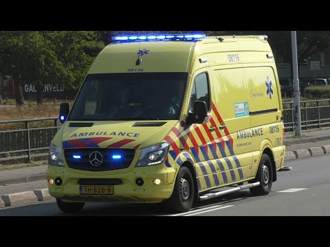 Verschillende Ambulances met spoed in Nijmegen