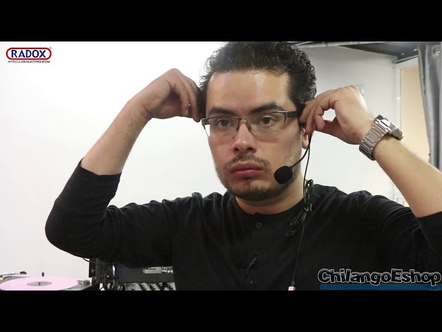 Vídeo relacionado con Yctze Sistema de micrófono inalámbrico, Micrófono de Condensador Mini XLR de 3 Polos, Micrófono inalámbrico Profesional para la Cabeza, Micrófono de Diadema con Altavoz, Amplificador de Voz