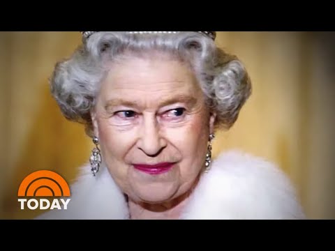 download lagu mp3 mp4 Angela Kelly Queen, download lagu Angela Kelly Queen gratis, unduh video klip Angela Kelly Queen