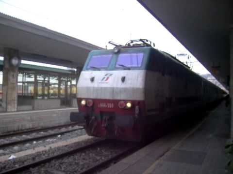 Treni in Ancona E444R con Intercity al seguito