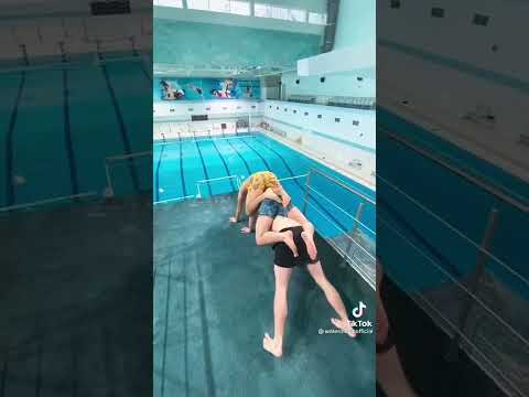 , title : '#pool swimmin.#تعلم السباحه #تعلم القفز فى حمام السباح😀'