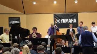 High Clouds and a Good Chance of Wayne Tonight