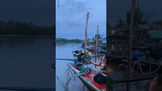 Download lagu Gahar Sekali Suara Mesin Diesel Thailand Ini (Cek Komentar)#Tanpnj #diesel #turbodiesel #speedboat mp3