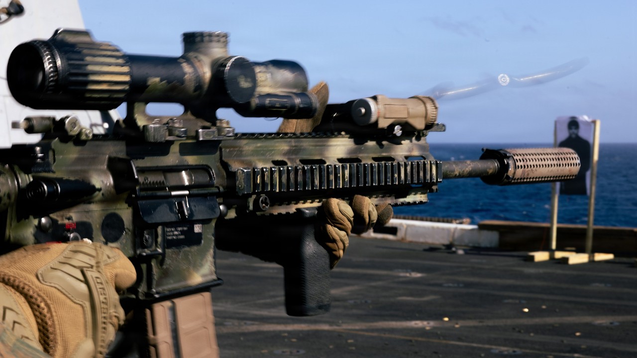 Coast Guard and United States Marines conduct a Deck Shoot aboard USS Fort Lauderdale April 2026