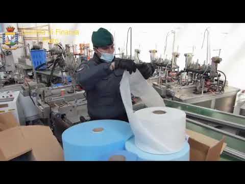 GdF Prato: Sequestrate 2,1 milioni di mascherine illegali.