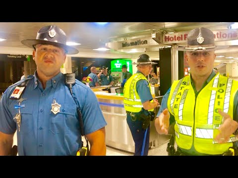 (CRAZY) SO MANY COPS SHOWED UP FOR ME AT THE AIRPORT!!! 1st Amendment Audit FAIL!!! Video