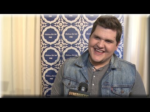 Dexter Roberts | Perfect Timing for "One Mississippi" | American Idol Season 13 Top 8