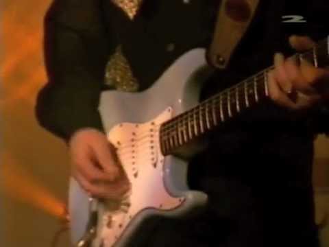 Agents / Esa Pulliainen - Mrs. Robinson (Instrumental) (Live)