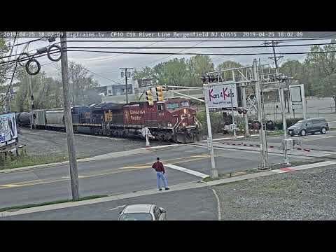 4- 25-2019 18:02 nb empty's CP 8631 CSX 3390 K637