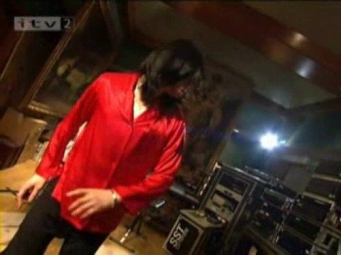 download lagu mp3 mp4 Michael Jackson Hero, download lagu Michael Jackson Hero gratis, unduh video klip Michael Jackson Hero