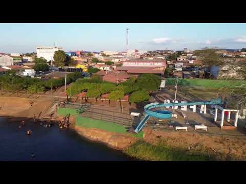 Parque da cidade? Rio Corrente. Santa Maria da Vitória, Bahia.