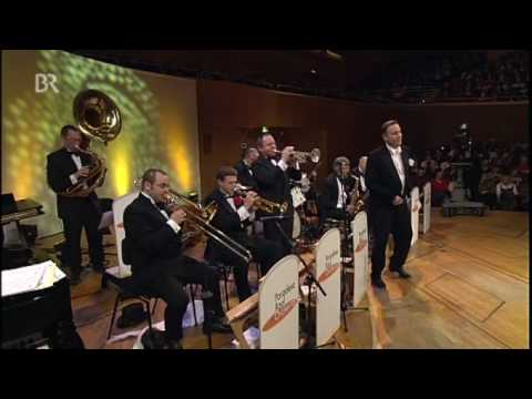 Happy Feet - Pasadena Roof Orchestra