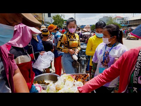 Have You Ever Seen Khmer Fast Foods For Sales @ Garment Factory At Lunch Time  - Amazing To Watch